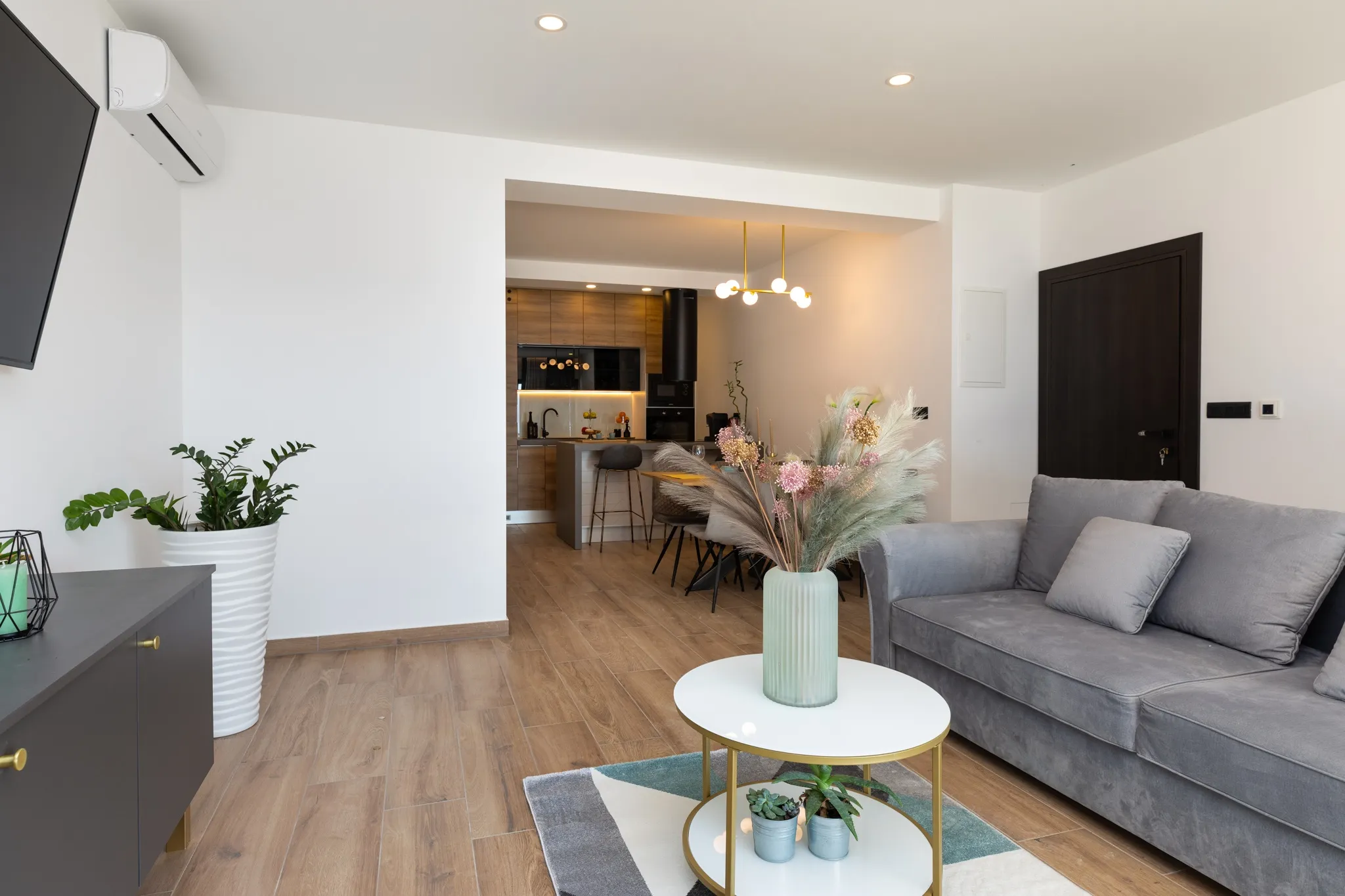 Dvosobni apartman Premium s pozlaćenim detaljima, Villa Carica Medići